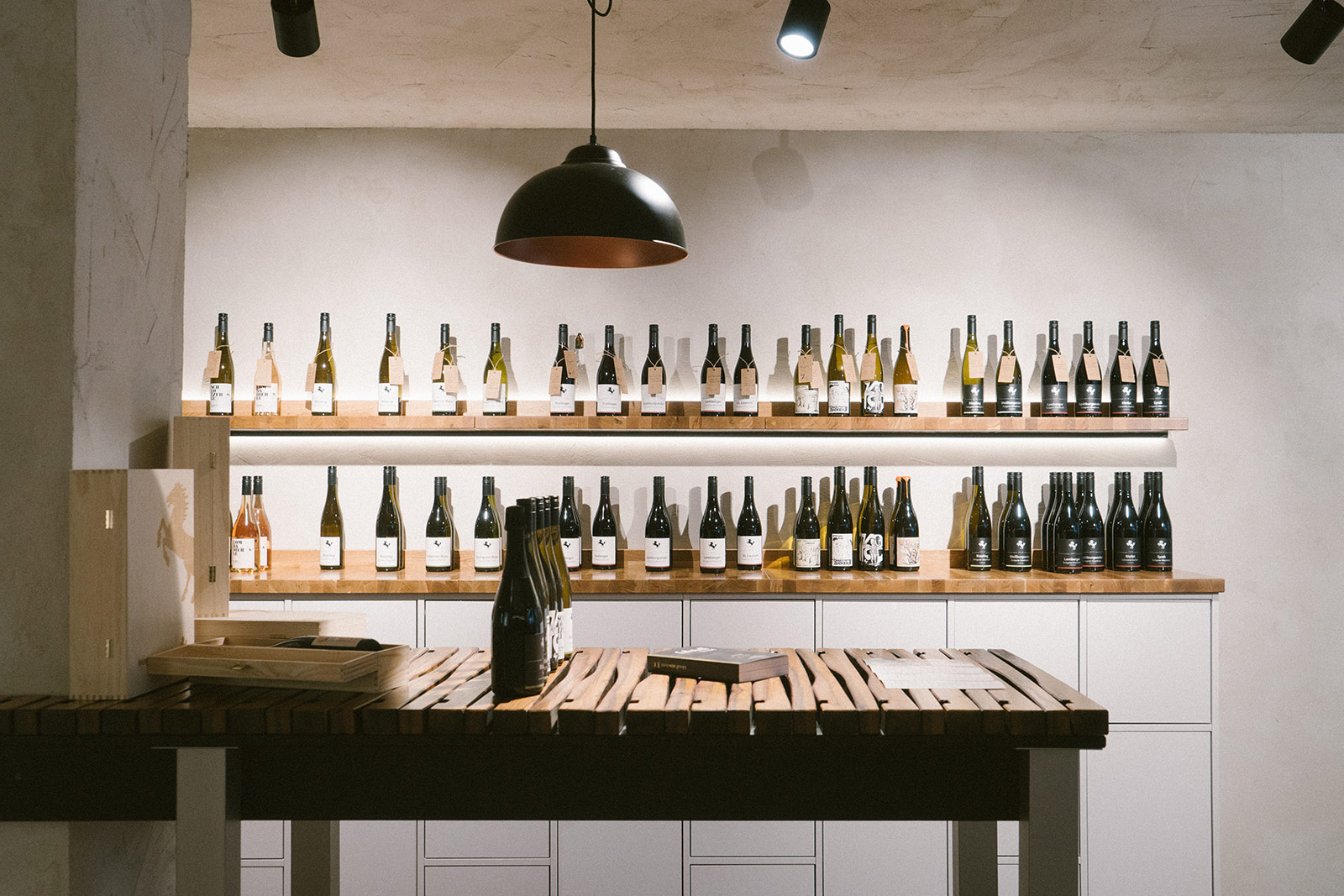 Weingut der Landeshauptstadt Stuttgart | Vinothek Schattenbruder